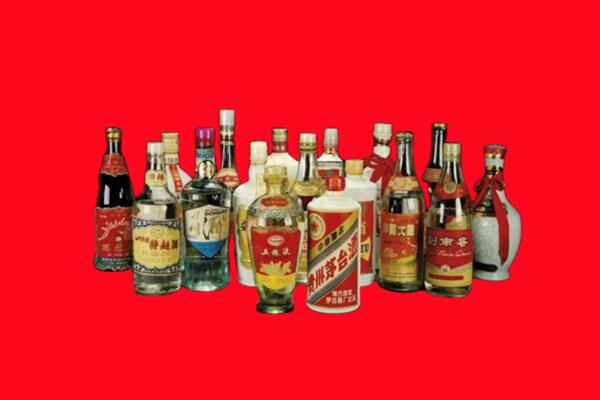 昌都市贡觉回收十八老酒.jpg